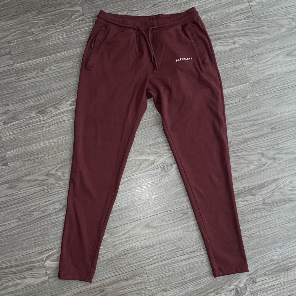 Alphalete Burgundy Sweatpants/Joggers Size Medium